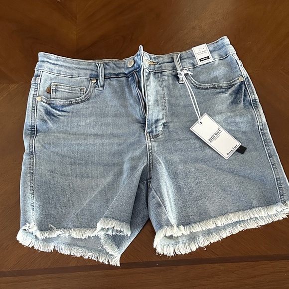 Judy Blue Pants - NWT Judy Blue in your dreams Tummy Control Light Blue Frayed Jean Shorts